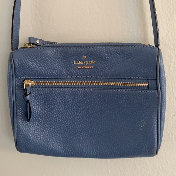 kate spade Handbags - Kate Spade small crossbody bag, a beautiful blue color, used- in good condition.
